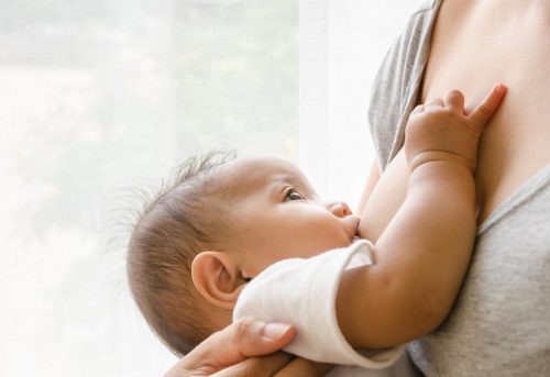 cách chữa nôn trớ cho trẻ sơ sinh