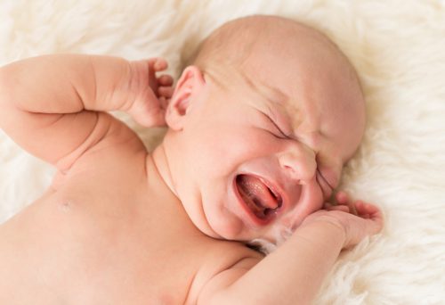 Triệu chứng táo bón ở trẻ sơ sinh mẹ cần lưu ý