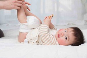Vai trò của lợi khuẩn với tình trạng tiêu chảy phân sống ở trẻ sơ sinh