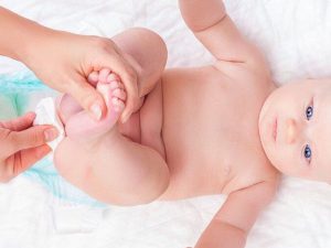 5 cách cải thiện táo bón ở trẻ sơ sinh tại nhà