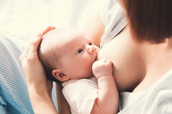 Cách cải thiện nhanh táo bón ở trẻ sơ sinh 1 tháng tuổi