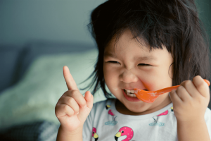 Mẹ đã biết nên cho bé uống sữa chua lợi khuẩn khi nào tốt?