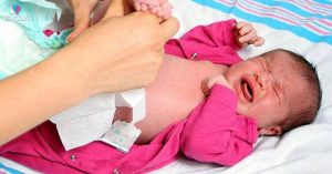 Dấu hiệu trẻ sơ sinh đi ngoài? Cách cải thiện hiệu quả và an toàn tại nhà cho bé