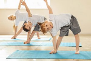 Top 3 bài tập thể dục cho trẻ bị táo bón đơn giản tại nhà
