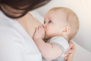 Trẻ sơ sinh bỏ bú sữa - mẹ phải làm thế nào?