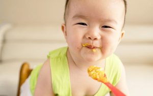Chế độ dinh dưỡng cho trẻ bị bệnh tiêu hóa mẹ cần bỏ túi ngay