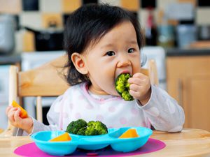 Trẻ cảm khi giao mùa ăn gì giúp con mau khỏe mạnh?