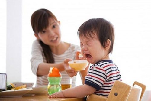 Dấu hiệu bệnh rối loạn tiêu hóa ở trẻ em mẹ cần lưu ý