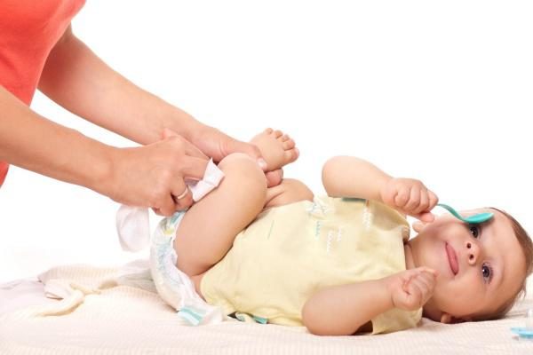 Sử dụng lá nhót trị tiêu chảy cho trẻ sơ sinh có thực sự hiệu quả?
