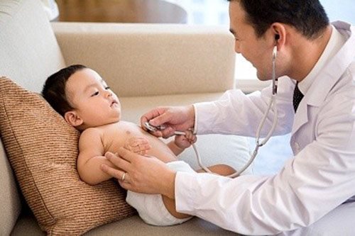 Hướng dẫn cách giảm nôn trớ và tiêu chảy cho trẻ nhỏ hiệu quả